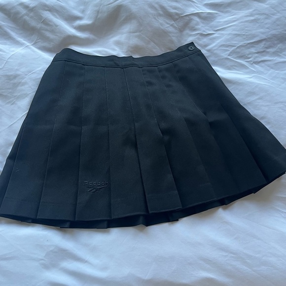 Reebok Dresses & Skirts - 90S Reebok Skirt